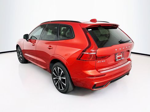 Used 2023 Volvo XC60 B5 Plus w/ Protection Package Premier image 5