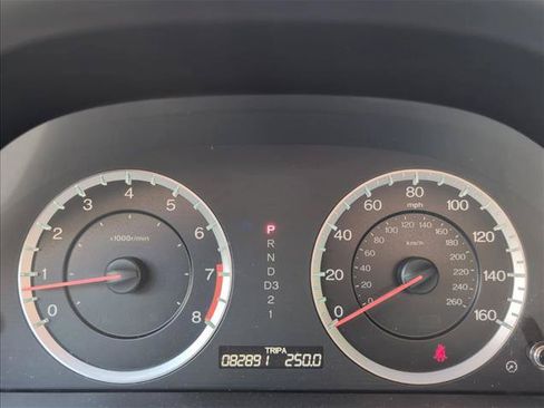 Used 2010 Honda Accord EX-L image 10