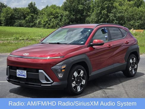 Used 2025 Hyundai Kona SEL FWD image 3