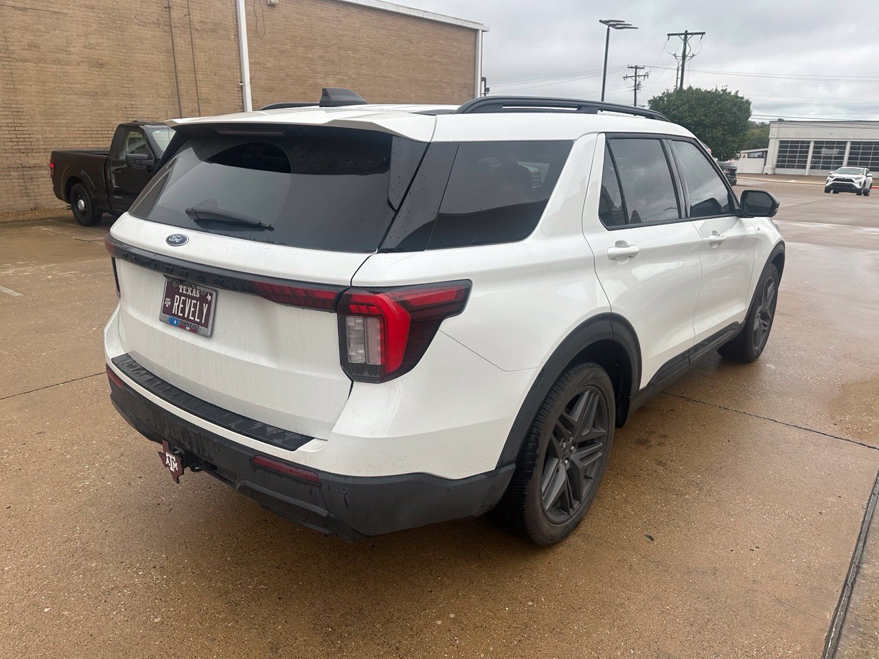 Used 2026 Ford Explorer ST-Line w/ ST-Line Street Pack RWD image 7