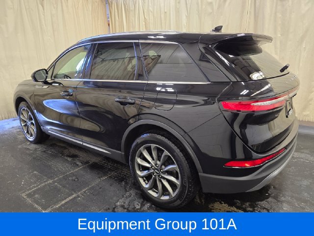 Used 2021 Lincoln Corsair AWD w/ Premium Package image 9