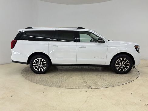 Certified 2025 Ford Expedition Max Platinum AWD/4WD image 8