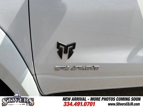 Used 2022 RAM 1500 Big Horn AWD/4WD image 9