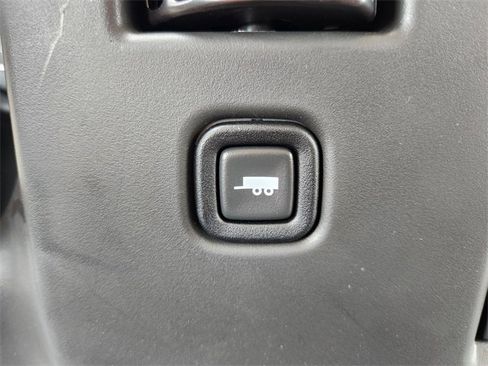New 2025 Chevrolet Express 2500 w/ Driver Convenience Package RWD image 20