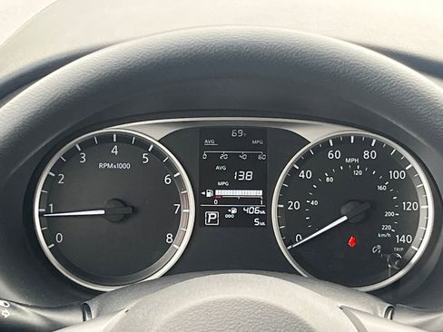 New 2025 Nissan Kicks Play S image 22