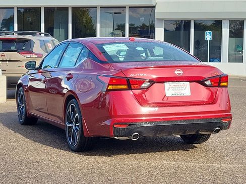 New 2025 Nissan Altima 2.5 SR image 4