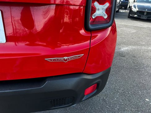 Used 2016 Jeep Renegade Trailhawk image 23