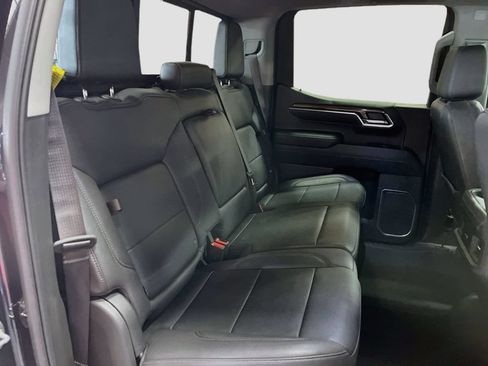 Used 2022 Chevrolet Silverado 1500 LT Trail Boss w/ LT Trail Boss Premium Package AWD/4WD image 28
