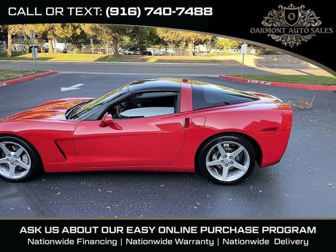 Used 2005 Chevrolet Corvette Coupe w/ Preferred Equipment Group RWD image 6