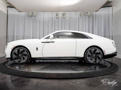Used 2024 Rolls-Royce Spectre w/ Spectre Launch Package AWD/4WD image 7