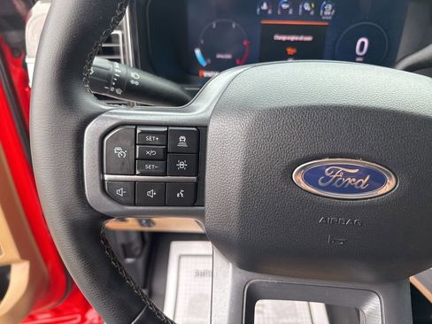 Used 2025 Ford F350 Lariat w/ Lariat Ultimate Package image 17