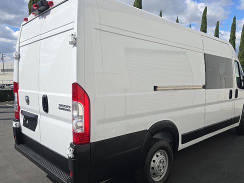 Used 2023 RAM ProMaster 3500 FWD image 2