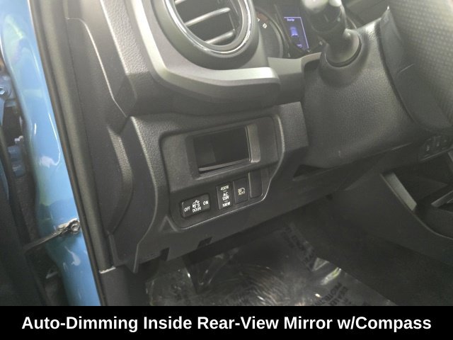 Used 2019 Toyota Tacoma TRD Sport w/ Technology Package AWD/4WD image 12