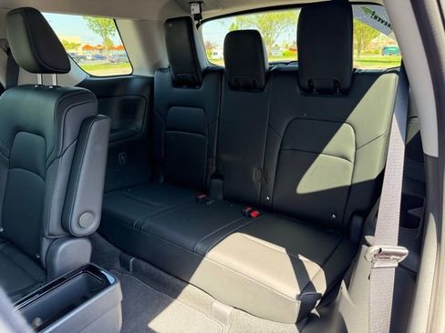 New 2026 Nissan Pathfinder SL w/ SL Premium Package image 36