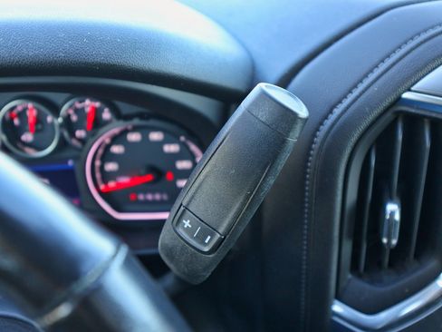 Used 2020 Chevrolet Silverado 1500 LT w/ All-Star Edition image 17