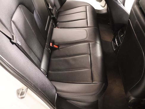 Used 2024 BMW 330i Sedan RWD image 15