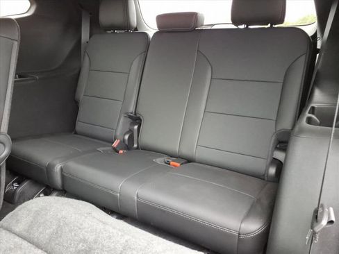 Used 2026 Buick Enclave Preferred FWD image 13