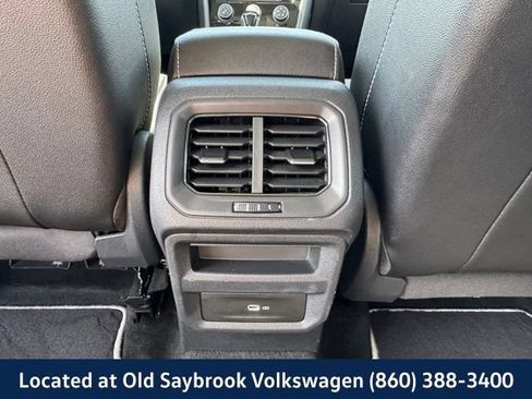 Certified 2023 Volkswagen Taos SE w/ Panoramic Sunroof Package AWD/4WD image 12