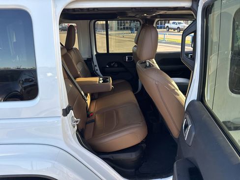 Used 2021 Jeep Wrangler Unlimited Sahara 4xe w/ Cold Weather Group image 12