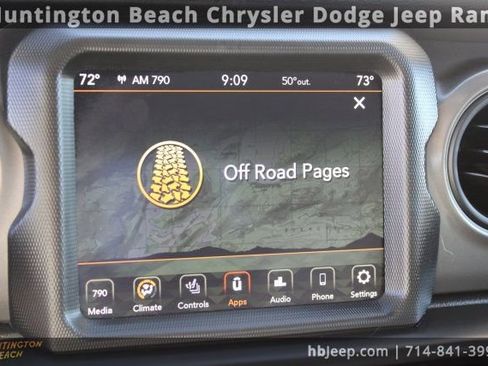 Used 2022 Jeep Gladiator Sport image 32