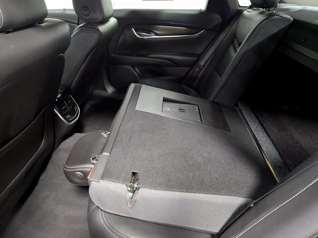 Used 2018 Cadillac XTS Luxury AWD/4WD image 34