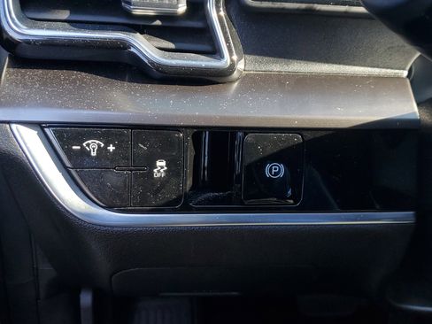 Used 2023 Kia Sportage EX image 28