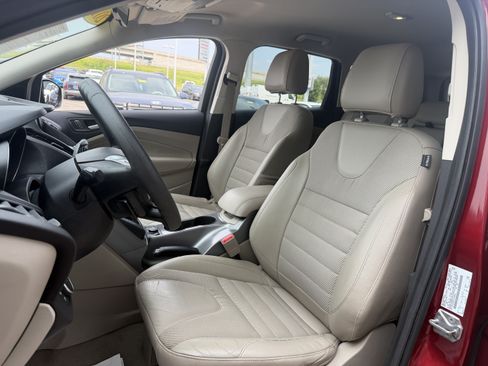 Used 2016 Ford Escape SE w/ SE Chrome Package AWD/4WD image 32
