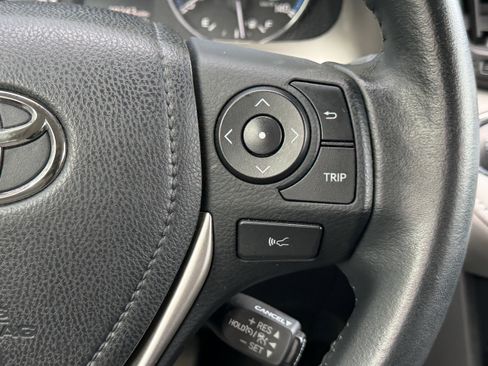 Used 2016 Toyota RAV4 Limited FWD image 34