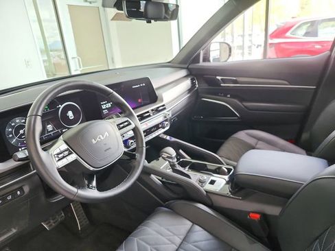 Certified 2024 Kia Telluride SX Prestige X-Line AWD/4WD image 11