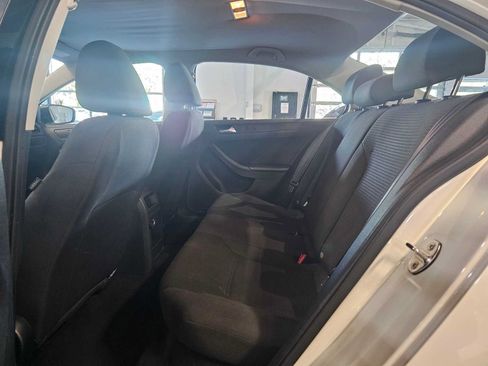 Used 2015 Volkswagen Jetta S FWD image 16