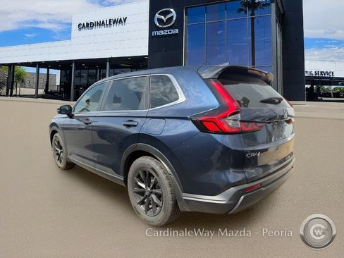 Used 2023 Honda CR-V EX-L image 3