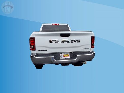 Used 2025 RAM 2500 Big Horn AWD/4WD image 7