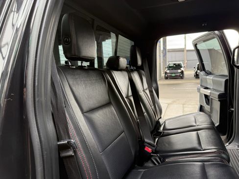 Used 2015 Ford F150 XLT w/ Equipment Group 302A Luxury AWD/4WD image 22
