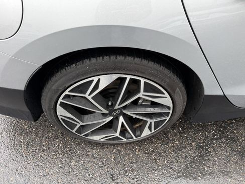 Used 2024 Hyundai Ioniq 6 SEL image 13