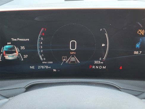 Used 2025 Cadillac XT4 Premium Luxury image 49