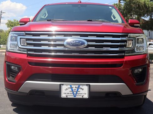 Used 2019 Ford Expedition Max XLT w/ Equipment Group 202A AWD/4WD image 13