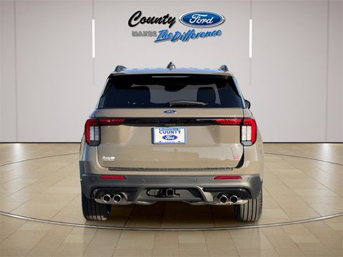 New 2026 Ford Explorer ST w/ Sun And Sound Package image 4