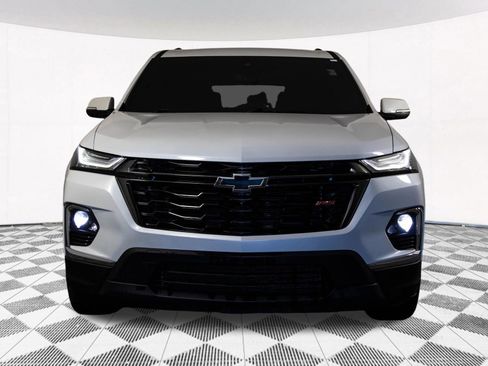 Used 2022 Chevrolet Traverse RS FWD image 8