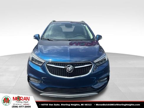 Used 2019 Buick Encore Essence w/ Experience Buick Package FWD image 2