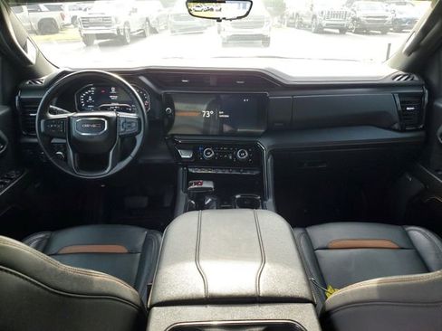 Used 2024 GMC Sierra 1500 AT4 w/ Technology Package AWD/4WD image 12