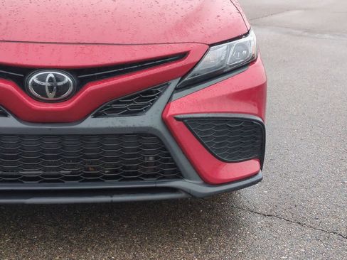 Used 2023 Toyota Camry SE image 10