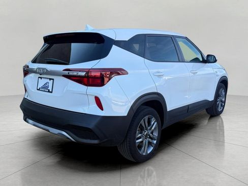 Used 2023 Kia Seltos LX image 12