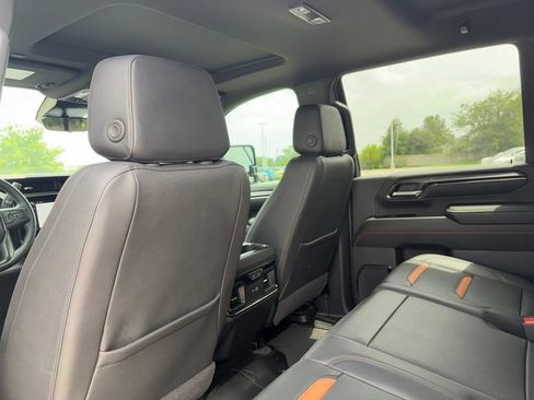 Used 2025 GMC Sierra 2500 AT4 w/ AT4 Premium Plus Package AWD/4WD image 25