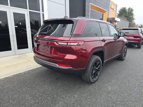 New 2026 Jeep Grand Cherokee 4WD image 6