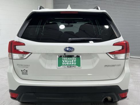Used 2023 Subaru Forester Premium AWD/4WD image 7