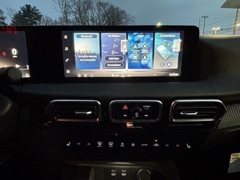 New 2026 Nissan Sentra SR w/ SR Premium Package image 12