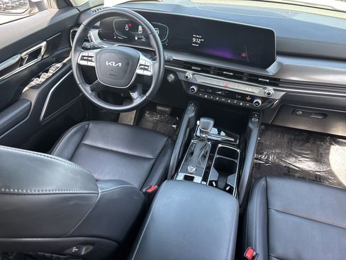 Used 2025 Kia Telluride S FWD image 12