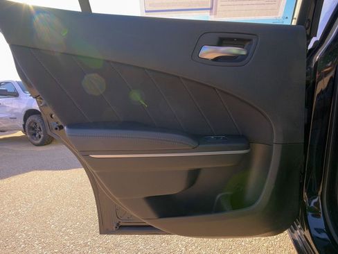 Used 2023 Dodge Charger SXT image 29
