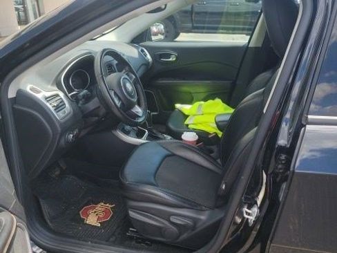 Used 2021 Jeep Compass Latitude w/ Sun and Sound Group image 14