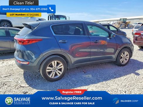 Used 2018 Kia Sportage LX image 4